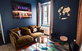 Théâtre Sinne Luxury Apartement